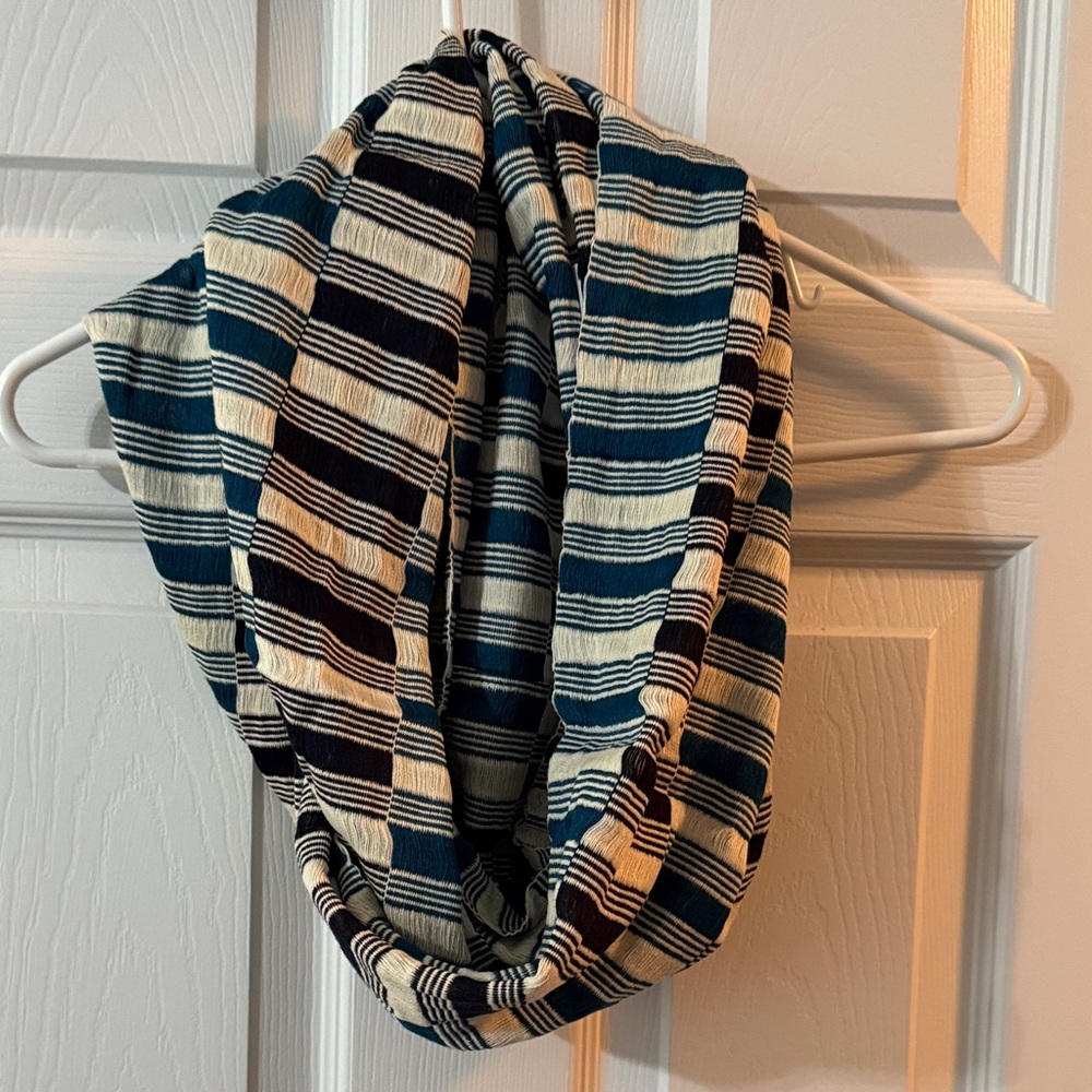 Noonday Collection Infinity Scarf - Picture 3 of 4